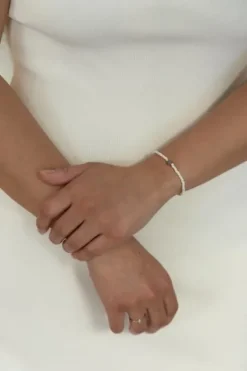 Aina rannekoru, valkoinen/hopea