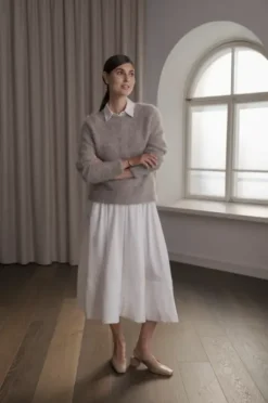 Claressa puuvillahame leveällä käänteellä, valkoinen