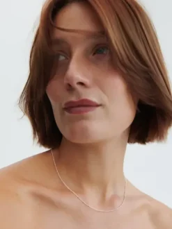 Eda kaulakoru, hopea