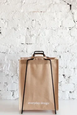 Everyday Design - Helsinki teline, musta