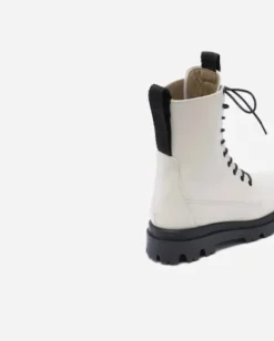 Flattered - Lovi nahkanilkkurit, creme