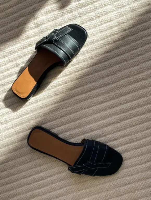 Flattered - My pistokkaat, black