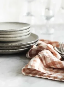 Keittiöpyyhe pellavaa, ruutu biscuit