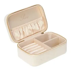 Korurasia suuri, ivory