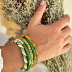MAISON KIZO - Green, White and Gold Nepali Bracelet B172