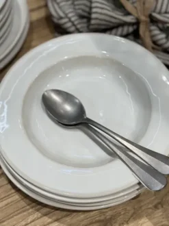 Olsson & Jensen - Ynes pastalautanen Ø22cm