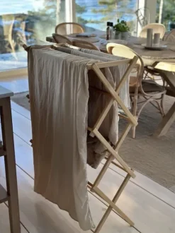 Pesuliisu - puinen pyykkiteline, leveä