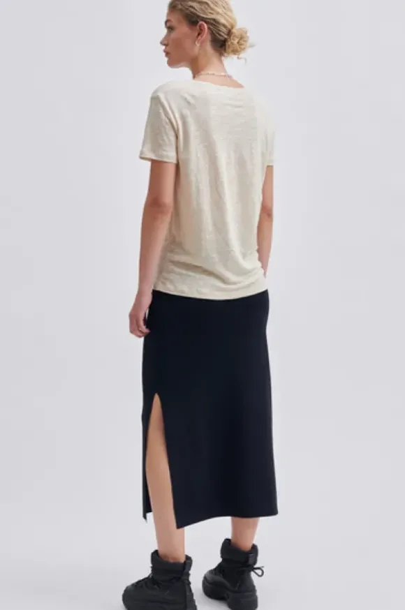 Second Female - Peony t-paita, french oak