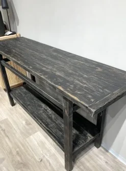 Snowdrops Copenhagen - pitkä sivupöytä hyllyllä #723, black