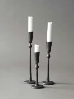 Tell Me More - Boule kynttilänjalka, musta M