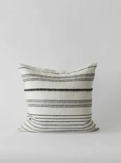 Tell Me More - Noelle tyynynpäällinen 50x50 cm