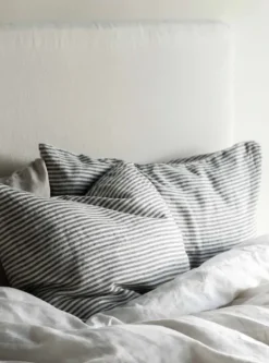 Tell Me More - pellavaiset raitatyynynpäälliset (2kpl), grey/white 50x70