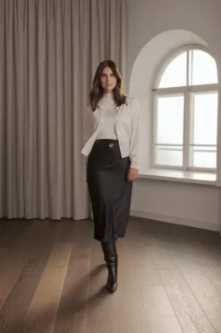 Tianna midi satiinihame, black