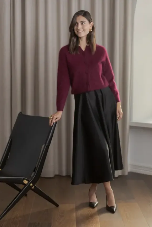 Tina leveähelmainen satiinihame, black