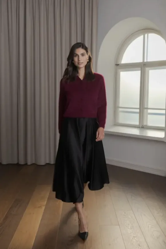 Tina leveähelmainen satiinihame, black