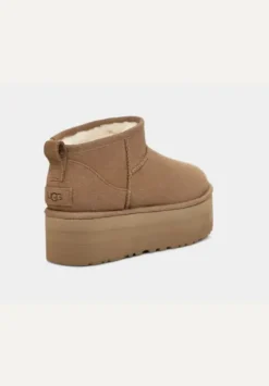 UGG - Classic ultra mini platform, chestnut