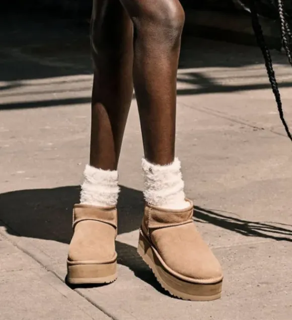 UGG - Classic ultra mini platform, chestnut