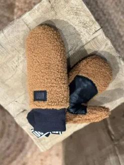 UGG Fluff käsineet, chestnut