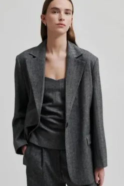 Waleria bleiseri, black