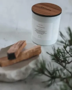 Woodness tuoksukynttilä 150g