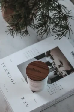 Woodness tuoksukynttilä 150g